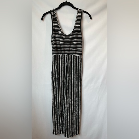 Jumpsuit with pockets - Picture 4 of 5